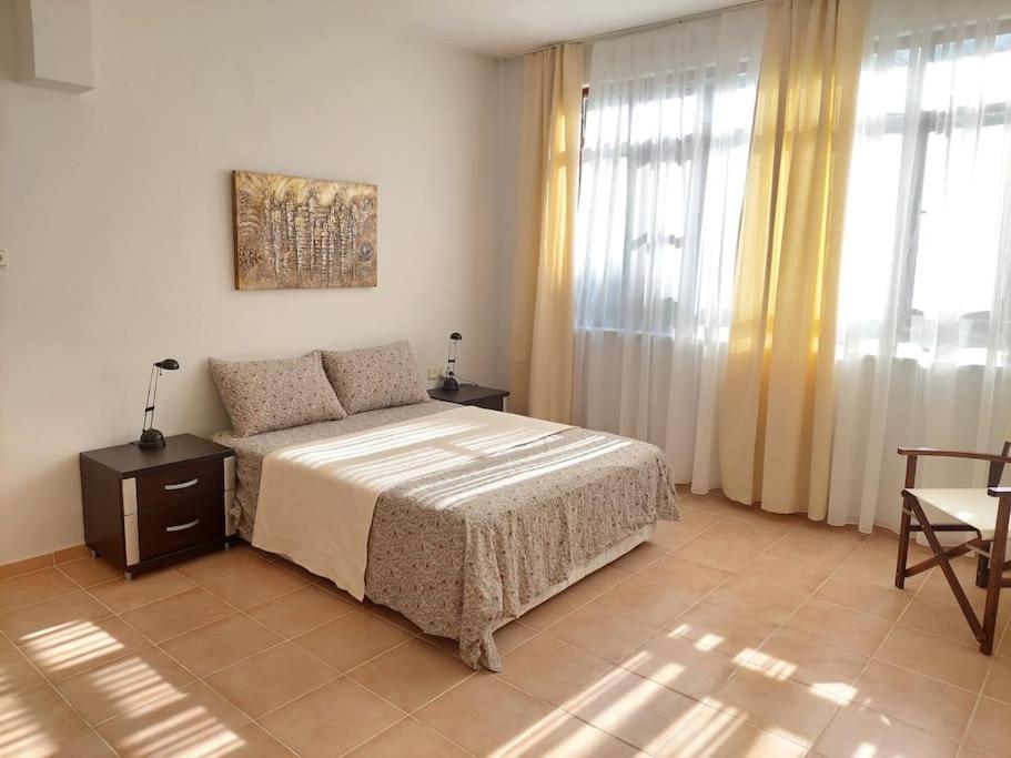 On The Historic Castle Hill Apartament